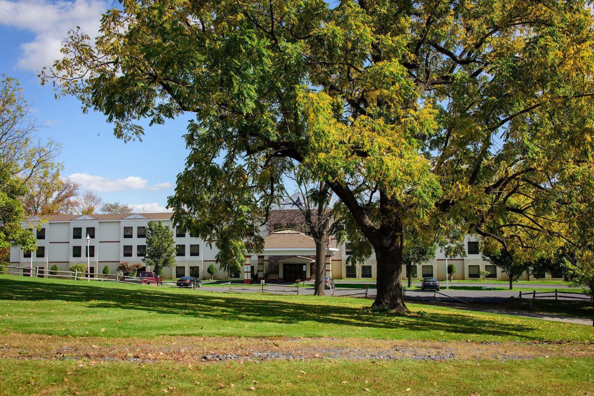 Aspire Hotel And Suites Gettysburg Buitenkant foto